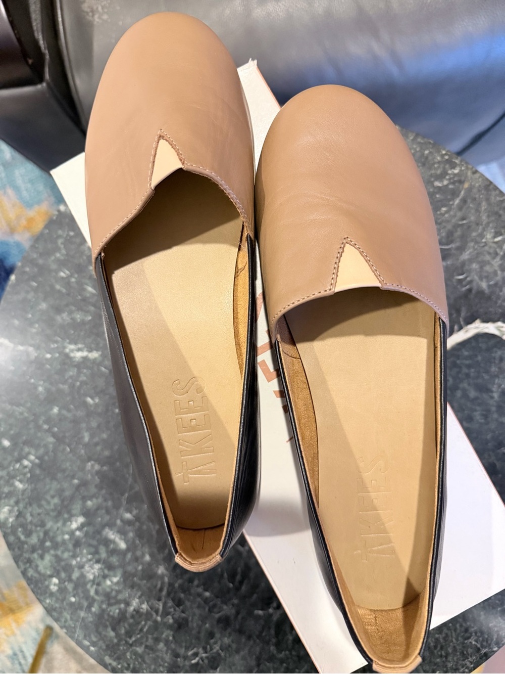 TKEES Two-Tone Leather Slip-On Flats Black/Brown Women's 8 New in Box